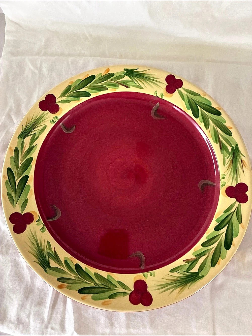 Southern Living at HOME Garland pattern Floral Red & Green Dinner Plate